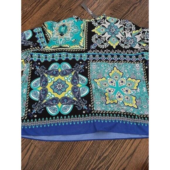 NWT Olivia & Martin Floral Blouse Short Sleeve V-Neck Multicolor Plus Size 2X - Picture 8 of 10